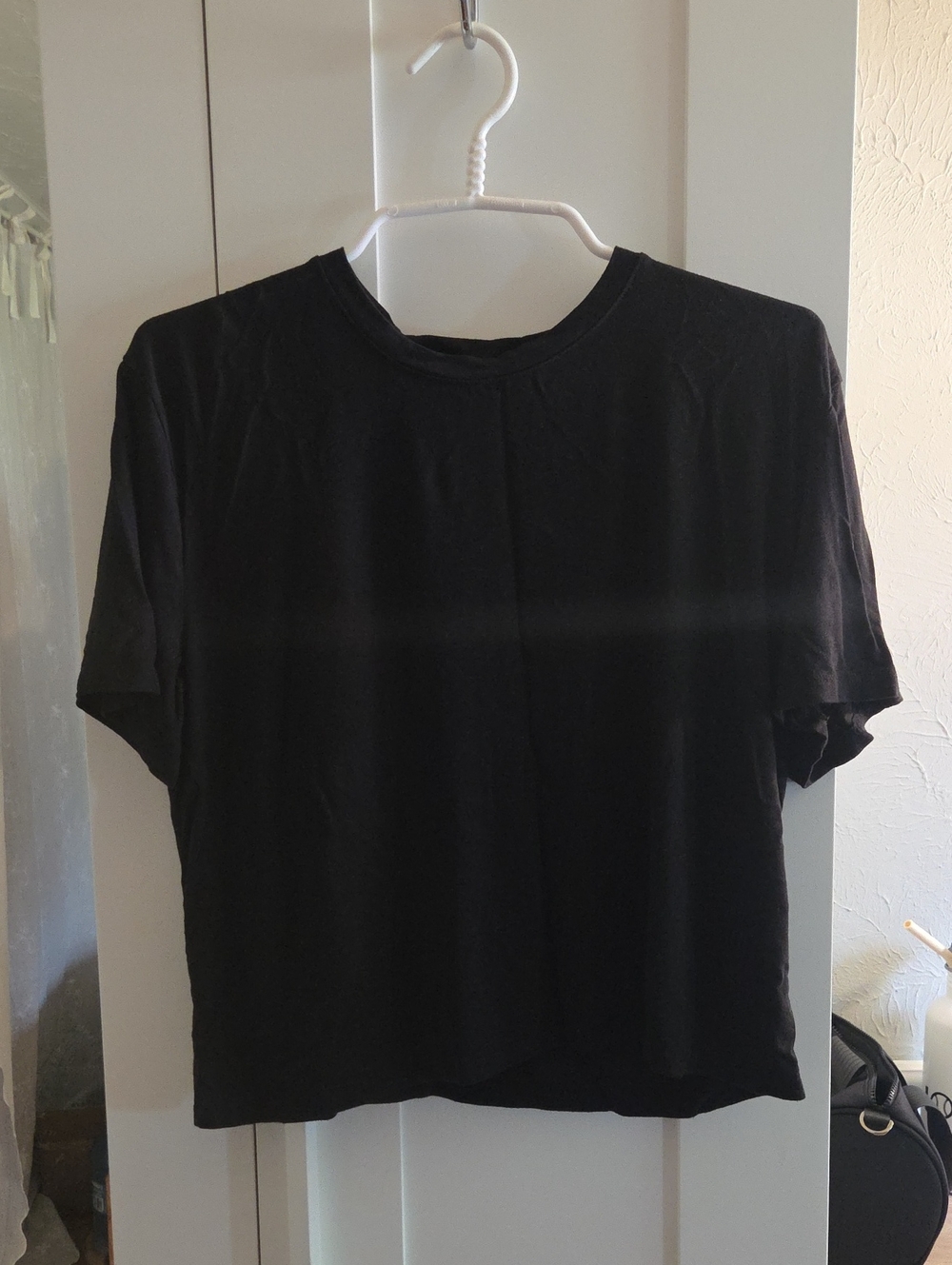 Plain Black Short-Sleeve Loose Crewneck Tee